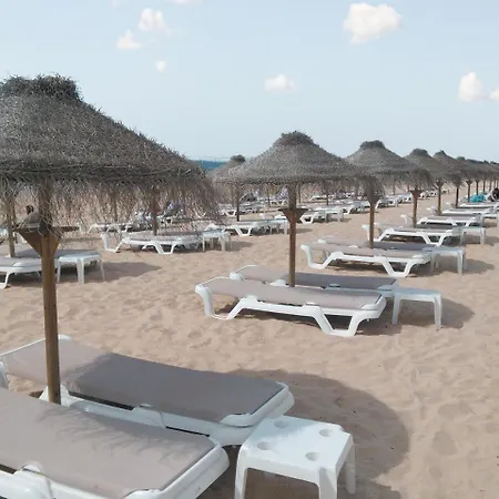 Salgados Vila Lagoas - Modern Within A 5 Star Resort, 50... * Αλμπουφέιρα