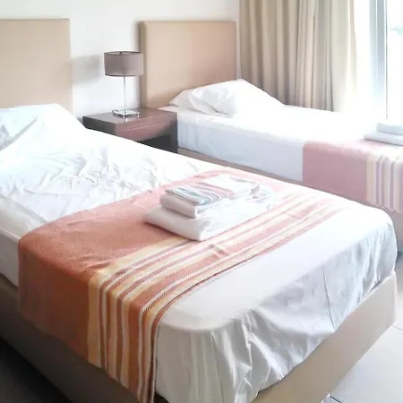 Salgados Vila Lagoas - Modern Within A 5 Star Resort, 50... Διαμέρισμα