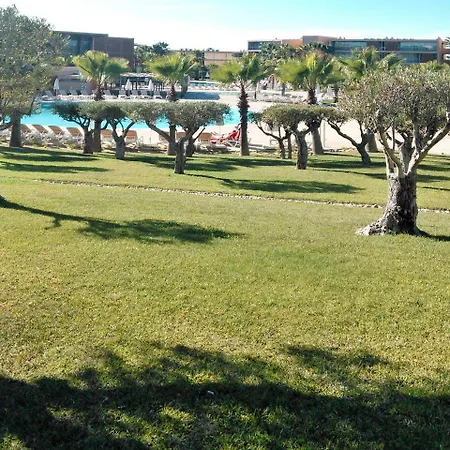 Salgados Vila Lagoas - Modern Within A 5 Star Resort, 50... *